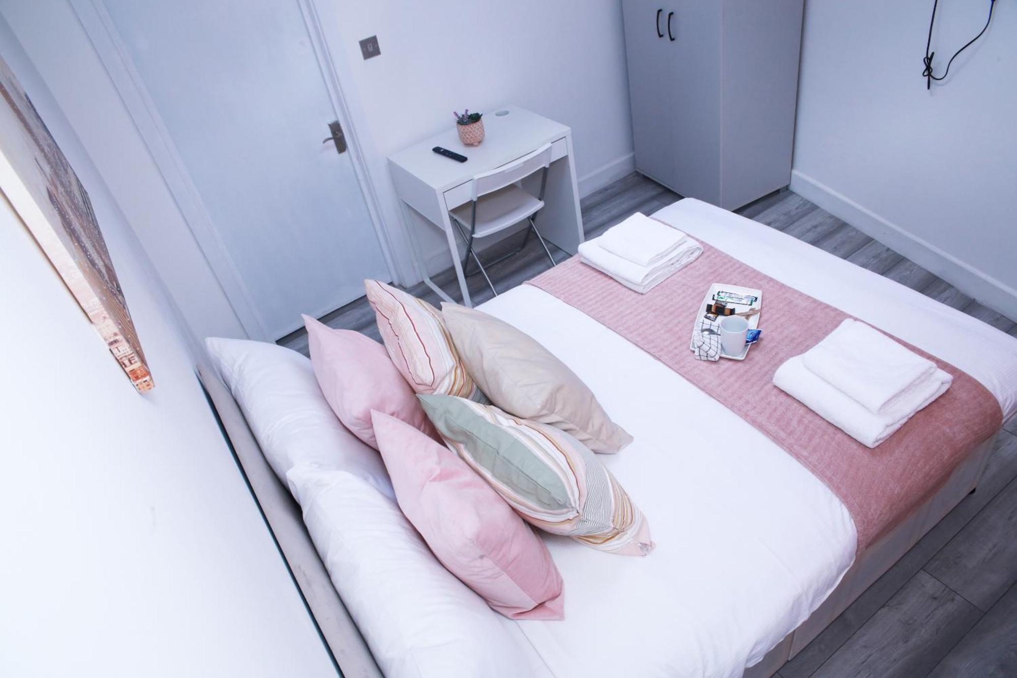 Апартаменты Harrow Luxury Flat With Free Parking. Лондон Экстерьер фото